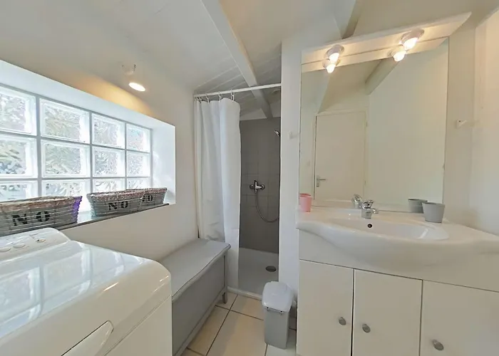 Charmante Maison A 250m De La Avec Jardin, Terrasse Ensoleillee Et Garage A Velo, - Fr-1-224b-161 L'Epine (Vendee)